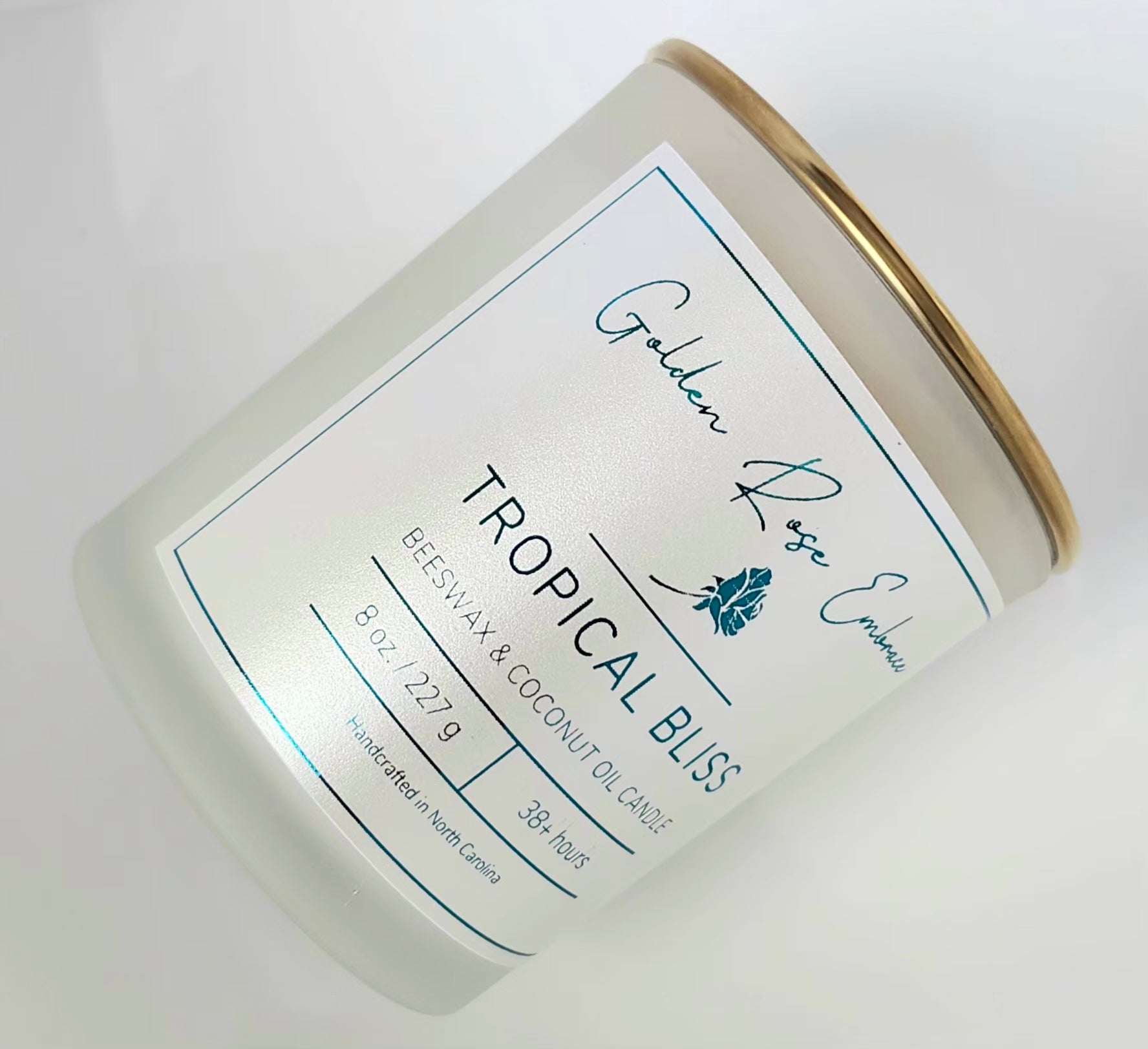 8 oz beeswax candles, woodwick candles,  frosted glass jar, gold lid,  tropical aroma of guava, passionfruit, mango, pineapple, and coconut. 