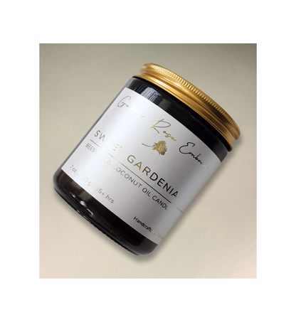 Sweet Gardenia 7oz Beeswax Candle. Amber glass jar. Gold metal lid. Cotton wick. 
A delightful scent of gardenia, lemon peel, tuberose, green floral, and Jasmine gives the tropical white floral fragrance of tranquility and freshness to any space. 
