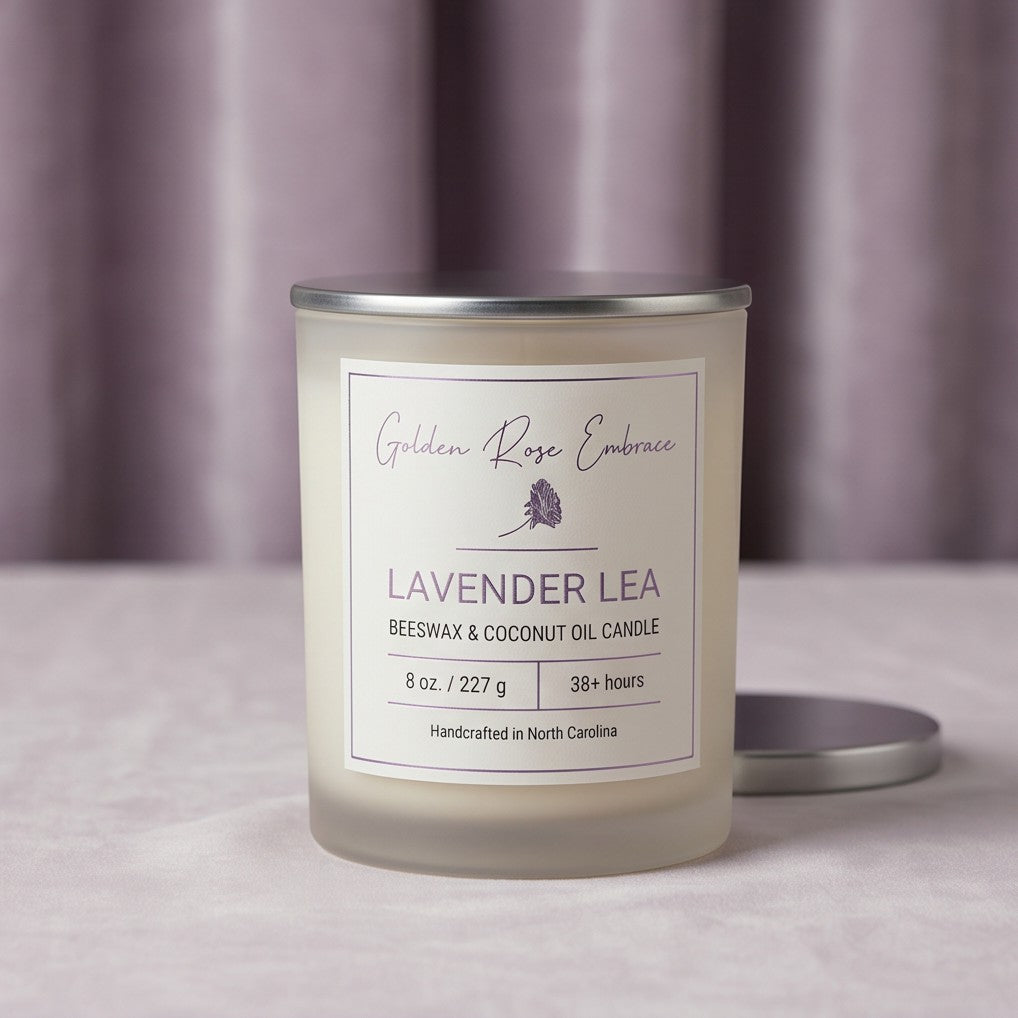 Lavender Lea 8oz Beeswax Candle.
Frosted glass, metallic silver lid, woodwick.
Notes of Lemon, Green, Herbal, Eucalyptus, Lavender, Geranium, Rose, Violet, Tonka Bean, Musk, Citrus, Bergamot, Camphor, and Powder.
A calming and relaxing, warm, soothing aroma of a lavender meadow with rows of lavender flowers drenched in the morning sunlight gently shifting in the breeze.
Custom beeswax candle blended with organic coconut oil and fragrances infused with clean nontoxic fragrance and essential oils. 