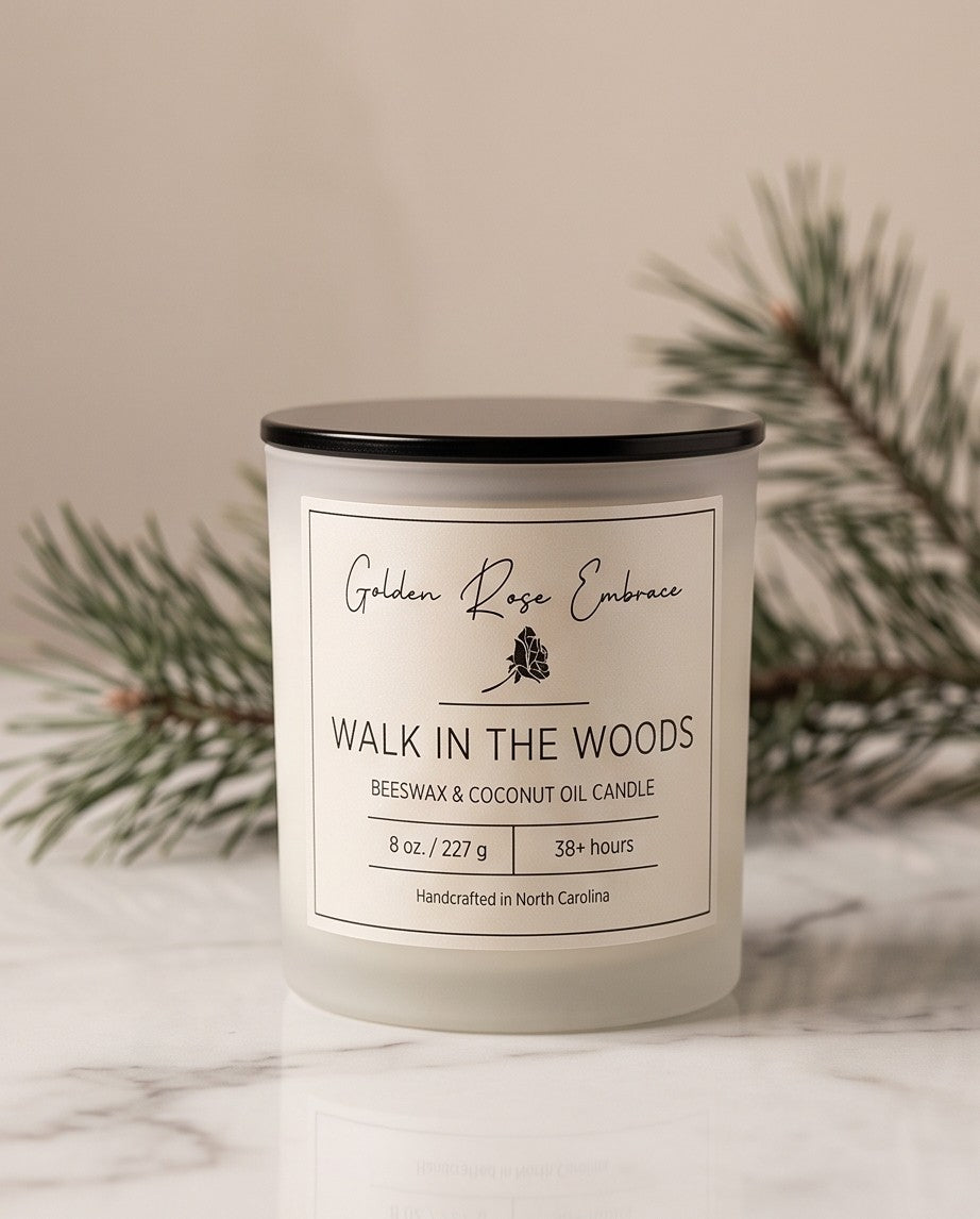 Walk in the Woods 8 oz Beeswax Candle. Frosted Glass Jar. Black Metal lid. WoodWick. 
Notes of Fresh Lavender, Geranium, Warm Mahogany, and Earthy Wood.
Experience the calming ambiance of the woods. An earthy scent of mahogany, lavender, and geranium, evoking a warm and masculine aroma. Perfect for outdoor enthusiasts looking to enhance their senses.
Custom beeswax candle blended with organic coconut oil and fragrances infused with clean nontoxic fragrance and natural essential oils. 